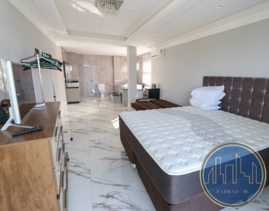 Imagem Casa com 6 Quartos para Temporada, 530 m² em Estaleiro - Balneário Camboriú Imagem Casa com 6 Quartos para Temporada, 530 m² em Estaleiro - Balneário Camboriú