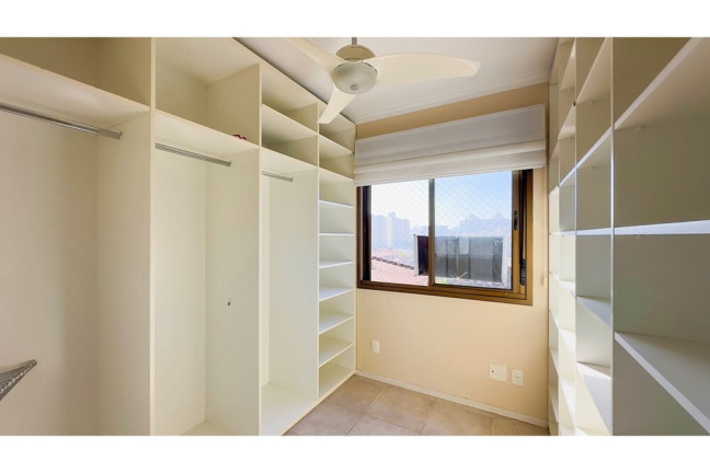 Imagem Imóvel com 3 Quartos à Venda, em Tristeza - Porto Alegre Imagem Imóvel com 3 Quartos à Venda, em Tristeza - Porto Alegre