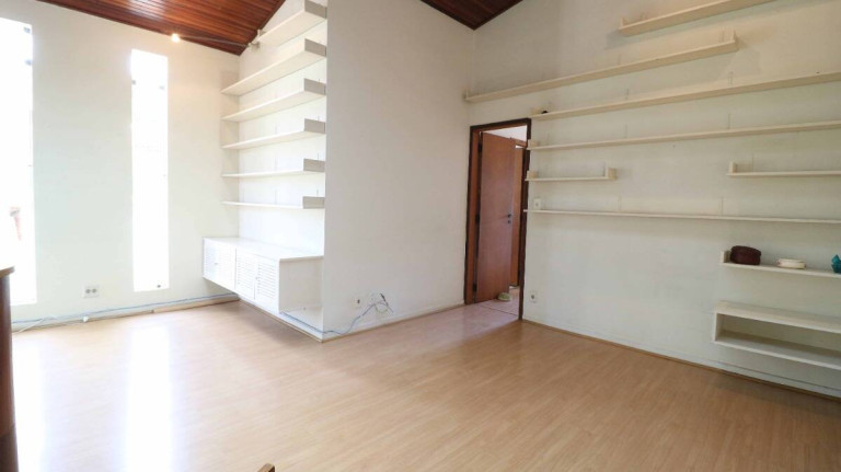 Imagem Casa com 3 Quartos à Venda, 216 m² em Jardim Paulista - São Paulo Imagem Casa com 3 Quartos à Venda, 216 m² em Jardim Paulista - São Paulo