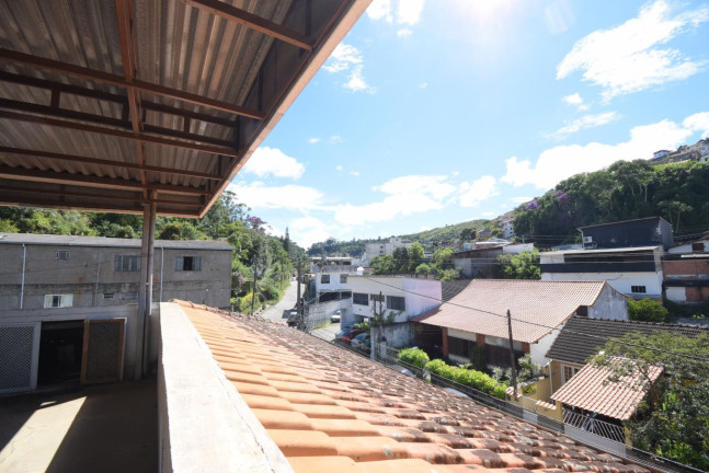 Imagem Casa com 6 Quartos à Venda, 361 m² em Vale Do Paraíso - Teresópolis Imagem Casa com 6 Quartos à Venda, 361 m² em Vale Do Paraíso - Teresópolis