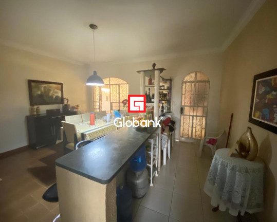 Imagem Sobrado com 4 Quartos à Venda, 150 m² em São Judas - Montes Claros Imagem Sobrado com 4 Quartos à Venda, 150 m² em São Judas - Montes Claros