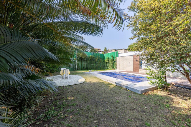 Imagem Casa com 4 Quartos à Venda, 269 m² em Chácara Das Pedras - Porto Alegre Imagem Casa com 4 Quartos à Venda, 269 m² em Chácara Das Pedras - Porto Alegre