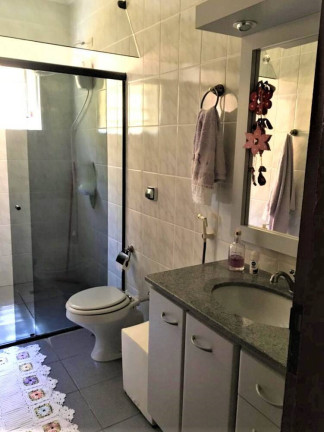 Imagem Casa com 3 Quartos à Venda, 215 m² em Campinas Imagem Casa com 3 Quartos à Venda, 215 m² em Campinas
