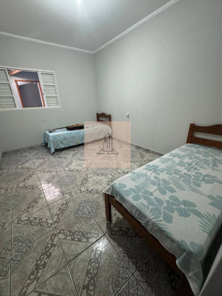 Imagem Casa com 3 Quartos à Venda, 122 m² Imagem Casa com 3 Quartos à Venda, 122 m²