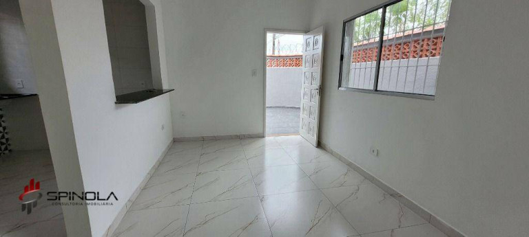 Imagem Casa com 2 Quartos à Venda, 70 m² em Maracanã - Praia Grande