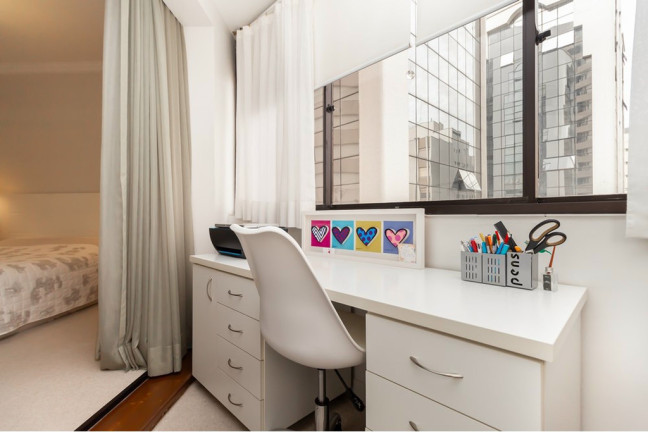 Imagem Apartamento com 3 Quartos à Venda, 112 m² em Moema - São Paulo Imagem Apartamento com 3 Quartos à Venda, 112 m² em Moema - São Paulo