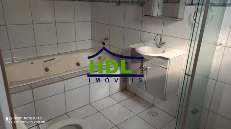 Imagem Casa com 3 Quartos à Venda, 330 m² em Hidrolândia