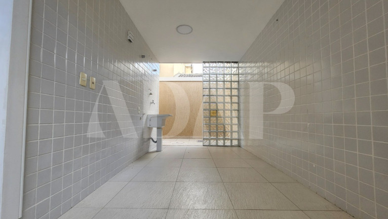 Imagem Casa com 5 Quartos à Venda, 238 m² em Vargem Pequena - Rio De Janeiro Imagem Casa com 5 Quartos à Venda, 238 m² em Vargem Pequena - Rio De Janeiro