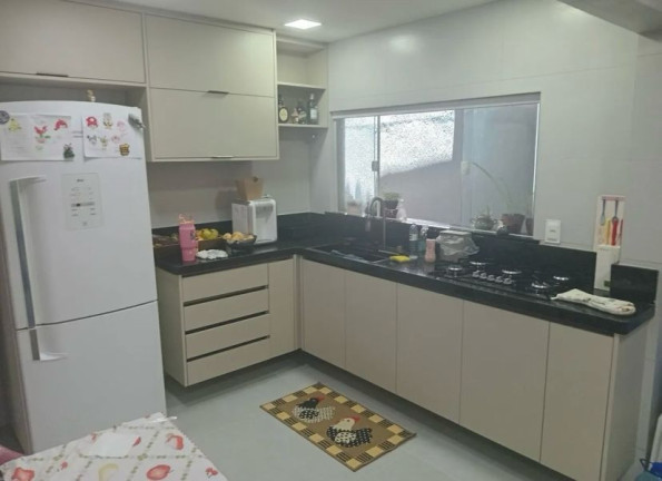 Imagem Casa com 4 Quartos à Venda, 220 m² em Buraquinho - Lauro De Freitas