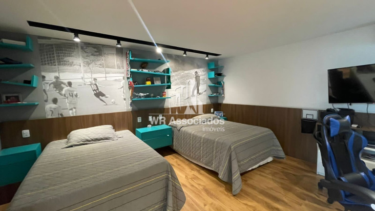 Imagem Casa com 3 Quartos à Venda, 340 m²