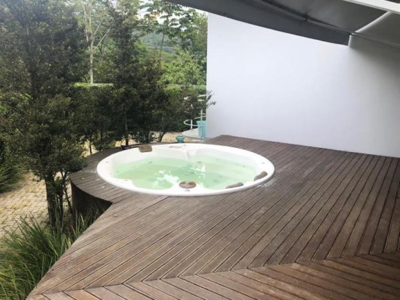 Imagem Casa de Condomínio com 4 Quartos à Venda, 400 m² em Córrego Grande - Florianópolis