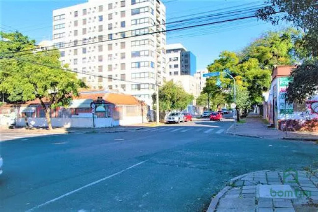 Imagem Terreno à Venda, 202 m² em Menino Deus - Porto Alegre Imagem Terreno à Venda, 202 m² em Menino Deus - Porto Alegre