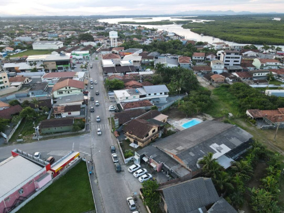 Imagem Casa com 3 Quartos à Venda, 200 m² em Centro - Balneário Barra Do Sul Imagem Casa com 3 Quartos à Venda, 200 m² em Centro - Balneário Barra Do Sul