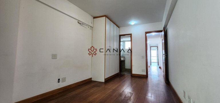 Imagem Apartamento com 3 Quartos à Venda, 242 m² em Leblon - Rio De Janeiro Imagem Apartamento com 3 Quartos à Venda, 242 m² em Leblon - Rio De Janeiro