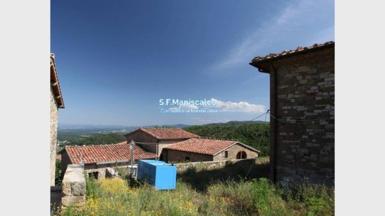 Imagem Casa com 40 Quartos à Venda, 4.500 m² em La Panca - Greve In Chianti Imagem Casa com 40 Quartos à Venda, 4.500 m² em La Panca - Greve In Chianti