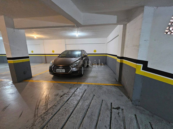 Imagem Apartamento com 3 Quartos à Venda, 100 m² em Centro - Balneário Camboriú Imagem Apartamento com 3 Quartos à Venda, 100 m² em Centro - Balneário Camboriú