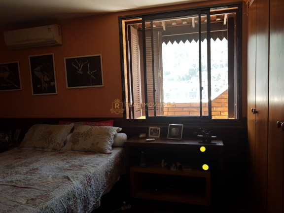 Imagem Cobertura com 4 Quartos à Venda, 421 m² em Laranjeiras - Rio De Janeiro Imagem Cobertura com 4 Quartos à Venda, 421 m² em Laranjeiras - Rio De Janeiro