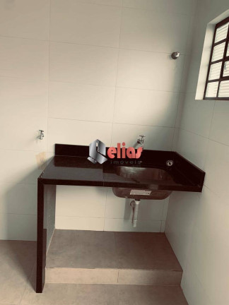 Imagem Sobrado com 3 Quartos à Venda, 226 m² em Vila Camargo - Bauru