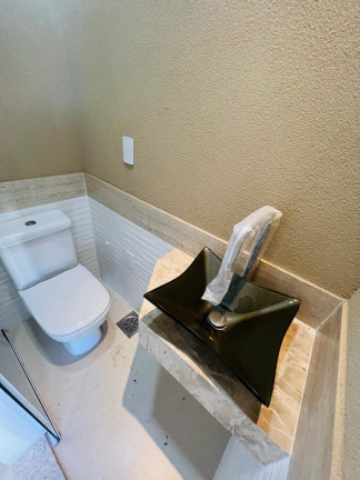 Imagem Casa com 3 Quartos à Venda, 200 m² em Moinho Dos Ventos - Goiânia Imagem Casa com 3 Quartos à Venda, 200 m² em Moinho Dos Ventos - Goiânia