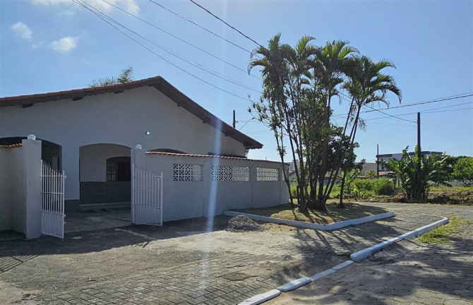 Imagem Casa com 3 Quartos à Venda, 132 m² em Itaguaí - Mongagua Imagem Casa com 3 Quartos à Venda, 132 m² em Itaguaí - Mongagua