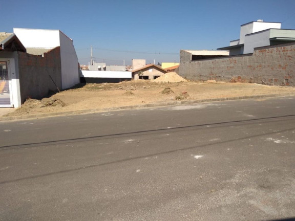 Terreno à Venda, 200 m² em Vila Dos Eucaliptos - Salto