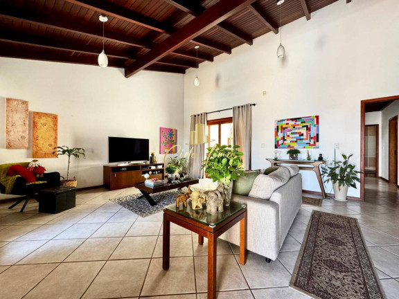 Casa com 3 Quartos à Venda, 210 m² em Balneário - Florianópolis
