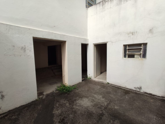 Imagem Casa com 2 Quartos à Venda, 180 m² em Centro - Taubaté Imagem Casa com 2 Quartos à Venda, 180 m² em Centro - Taubaté