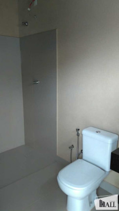 Imagem Casa com 3 Quartos à Venda, 213 m² em Parque Residencial Celina Dalul - Mirassol