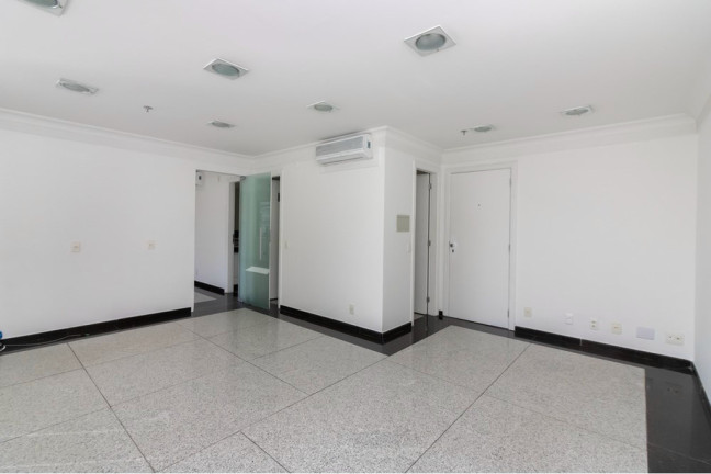 Imagem Sala Comercial à Venda, 62 m² em Moema - São Paulo Imagem Sala Comercial à Venda, 62 m² em Moema - São Paulo