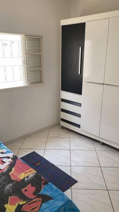 Imagem Casa com 3 Quartos à Venda, 250 m² em Jardim Jaraguá - Taubaté Imagem Casa com 3 Quartos à Venda, 250 m² em Jardim Jaraguá - Taubaté