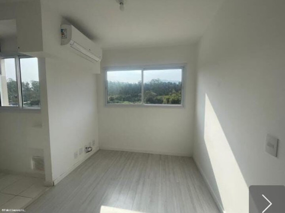 Imagem Imóvel com 1 Quarto para Alugar, 27 m² em Botujuru - Mogi Das Cruzes