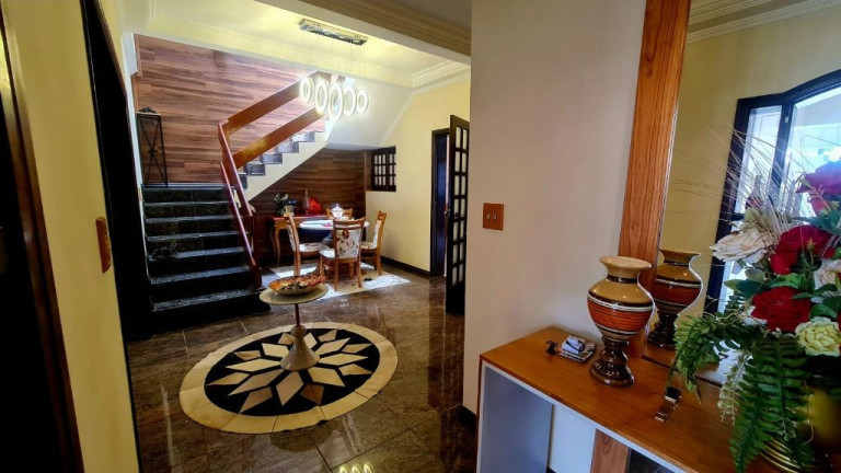 Imagem Sobrado com 3 Quartos à Venda, 278 m² em Jardim Realce - Suzano Imagem Sobrado com 3 Quartos à Venda, 278 m² em Jardim Realce - Suzano