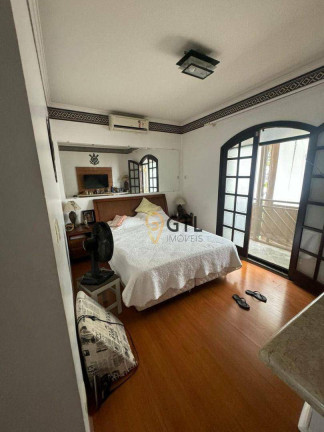Imagem Sobrado com 6 Quartos para Alugar, 237 m² em Vila Zezé - Jacareí