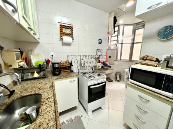 Imagem Imóvel com 2 Quartos à Venda, 59 m² em Copacabana - Rio De Janeiro Imagem Imóvel com 2 Quartos à Venda, 59 m² em Copacabana - Rio De Janeiro