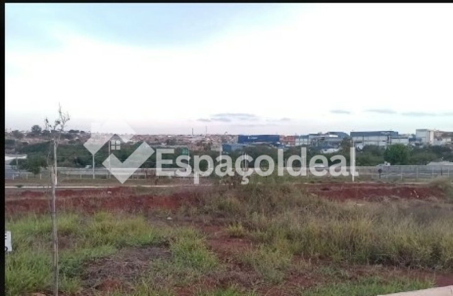 Terreno à Venda, 200 m² em Jardim Heleno Quitéria - Lençóis Paulista
