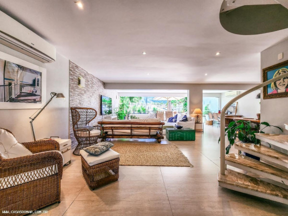Imagem Casa com 4 Quartos à Venda, 250 m² em Frade (cunhambebe) - Angra Dos Reis