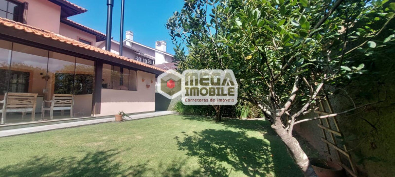 Imagem Casa com 5 Quartos à Venda, 450 m² em Lagoa Da Conceição - Florianópolis Imagem Casa com 5 Quartos à Venda, 450 m² em Lagoa Da Conceição - Florianópolis