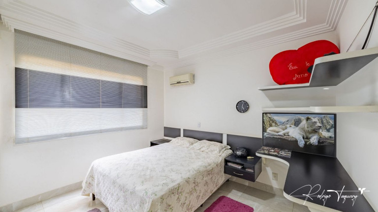 Imagem Casa de Condomínio com 3 Quartos à Venda, 250 m² em Loteamento Portal Do Sol I - Goiânia
