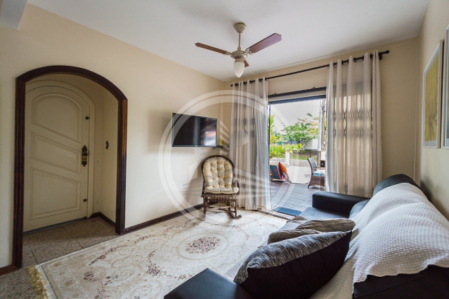 Imagem Casa com 3 Quartos à Venda, 160 m² em Morrinhos - Bombinhas