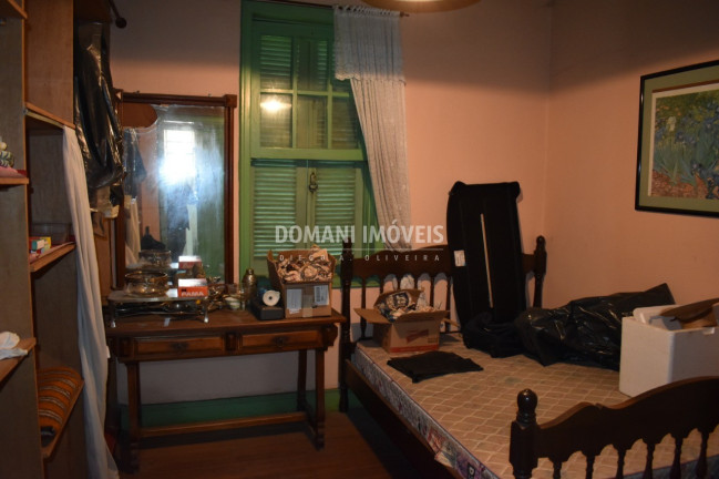 Imagem Imóvel com 2 Quartos à Venda, 341 m² em Região Do Jaguaribe - Campos Do Jordão Imagem Imóvel com 2 Quartos à Venda, 341 m² em Região Do Jaguaribe - Campos Do Jordão