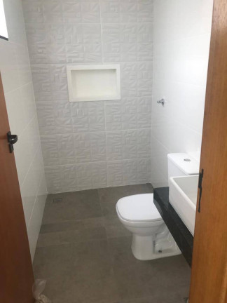 Imagem Casa com 3 Quartos à Venda, 175 m² em Nova Cerejeira - Atibaia