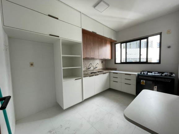 Imagem Apartamento com 3 Quartos para Alugar, 160 m² em Graça - Salvador Imagem Apartamento com 3 Quartos para Alugar, 160 m² em Graça - Salvador