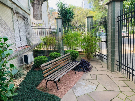 Imagem Apartamento com 2 Quartos à Venda, 69 m² em Moinhos De Vento - Porto Alegre