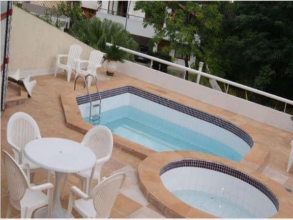 Imagem Casa com 5 Quartos à Venda, 600 m² em Piatã - Salvador Imagem Casa com 5 Quartos à Venda, 600 m² em Piatã - Salvador