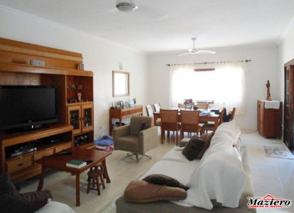 Imagem Casa com 3 Quartos à Venda, 250 m² em Centro - Ubatuba Imagem Casa com 3 Quartos à Venda, 250 m² em Centro - Ubatuba