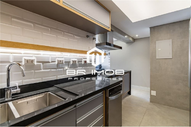 Imagem Imóvel com 2 Quartos à Venda, 141 m² em Moema - São Paulo Imagem Imóvel com 2 Quartos à Venda, 141 m² em Moema - São Paulo