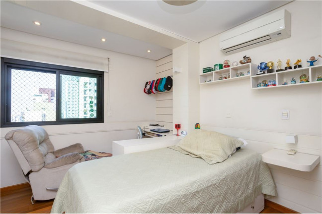 Imagem Apartamento com 4 Quartos à Venda, 235 m² em Aclimação - São Paulo Imagem Apartamento com 4 Quartos à Venda, 235 m² em Aclimação - São Paulo