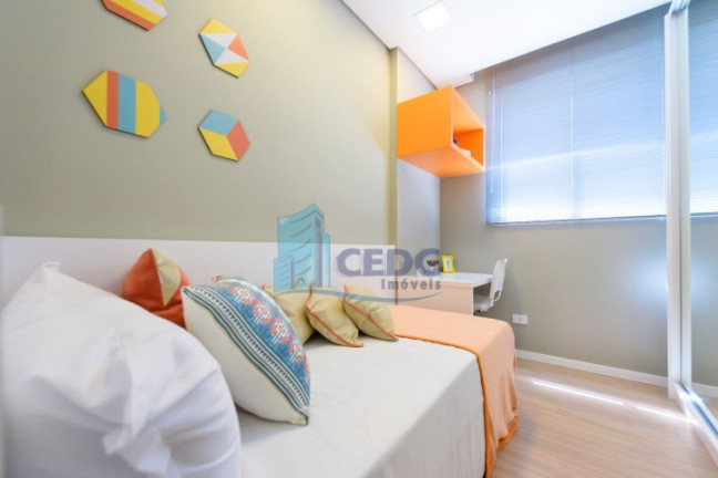 Imagem Apartamento com 3 Quartos à Venda, 77 m² em Mercês - Curitiba