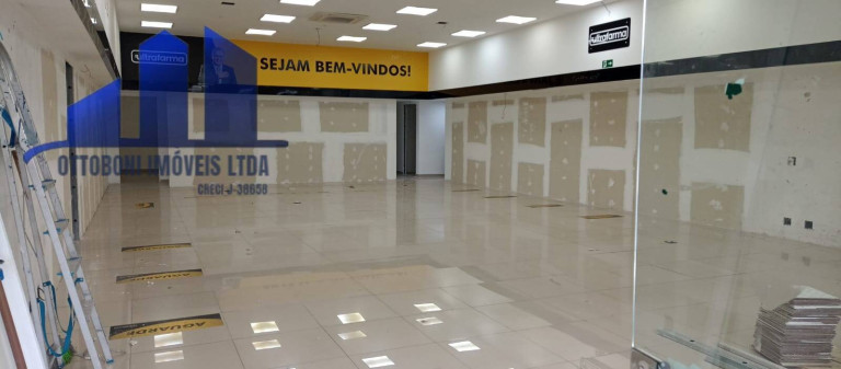 Imóvel Comercial à Venda, 900 m² em Vila Dirce - Carapicuíba