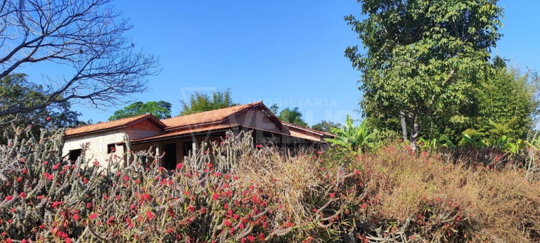 Imóvel com 1 Quarto à Venda, 315 m² em Tatetu - Itapetininga